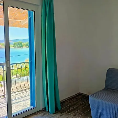 Mit Terrasse, Grill, Garten Und Meerblick Apartment