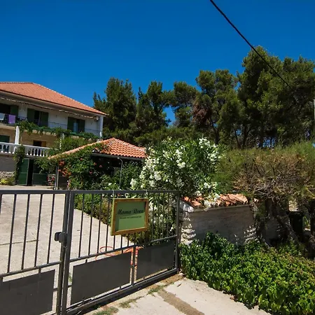 Mit Terrasse, Grill, Garten Und Meerblick Pašman