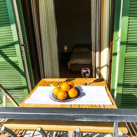 Mit Terrasse, Grill, Garten Und Meerblick Apartment Pašman